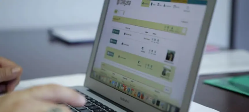 person viewing video archive on their laptop truecloud cellgate access control company in texas