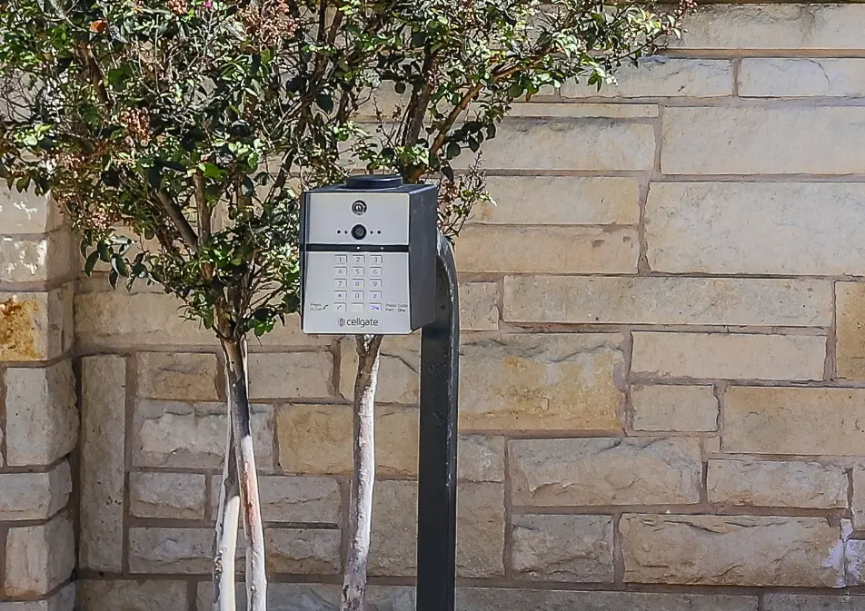 watchman outdoor keypad access control cellgate product