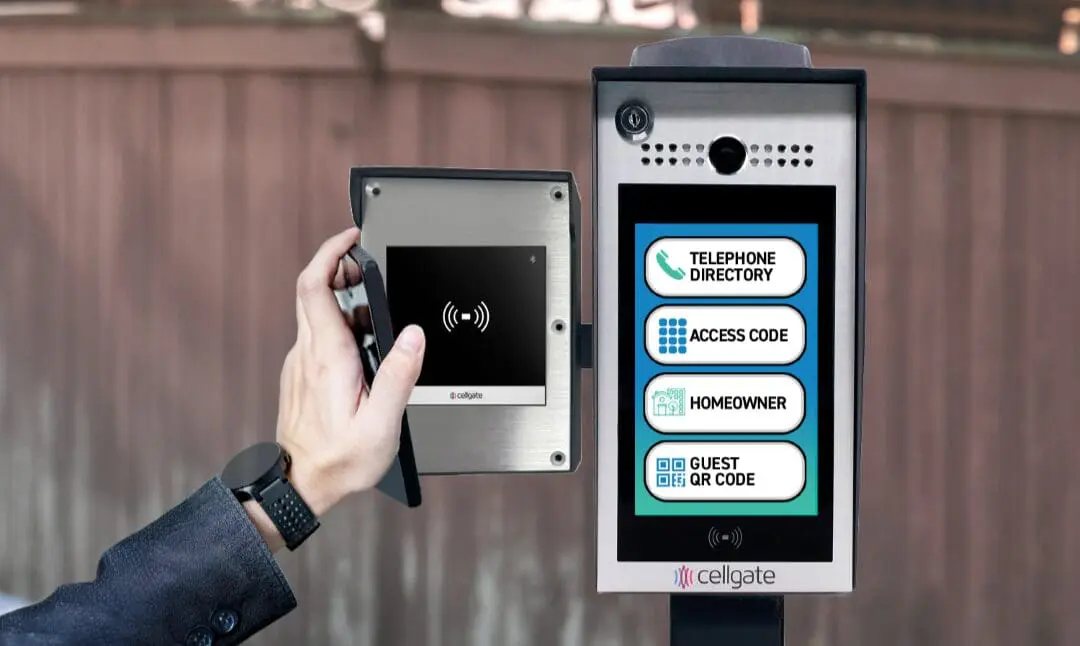 Watchman W480 visitor management systems with a CellGate Reader for Bluetooth functionality