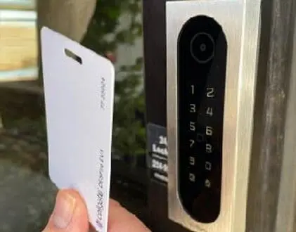 CG Readers Business Entrance