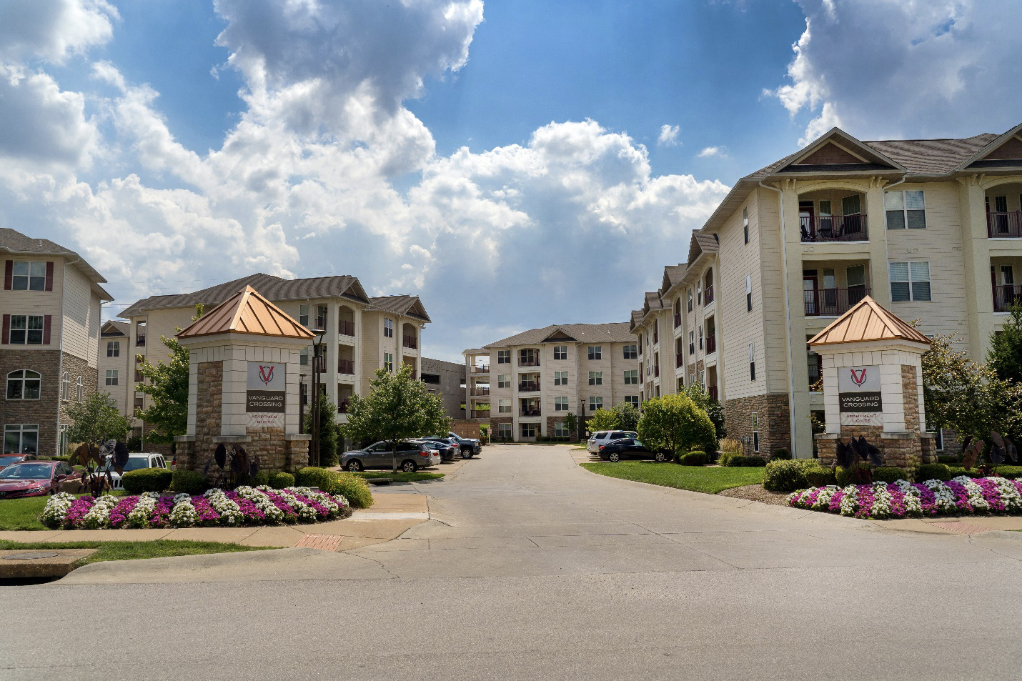 multifamily access control photo of front of apartment complex in missouri vanguard cellgate access control client white paper