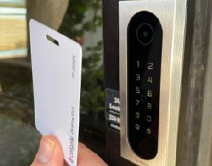 CG Readers Business Entrance